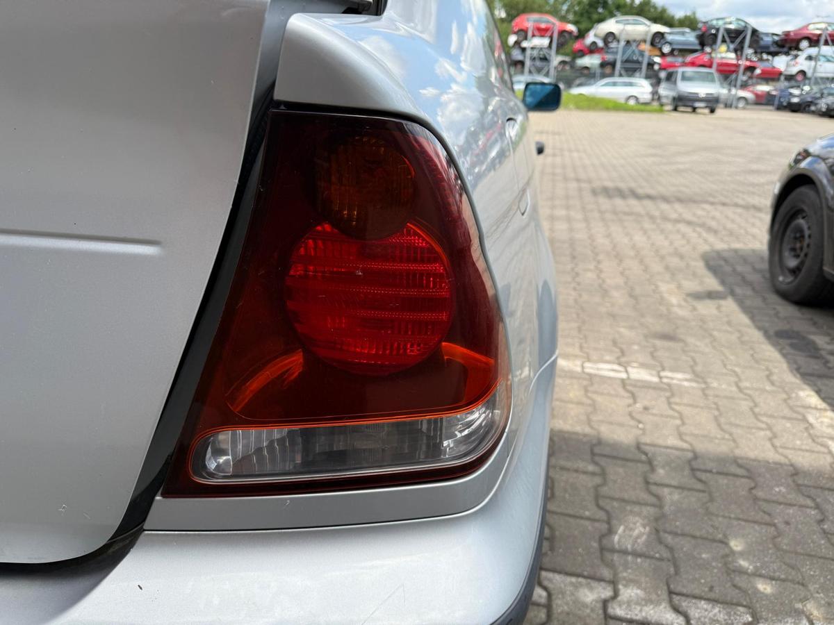 BMW E46 Compact original Rücklicht Rückleuchte rechts Facelift BJ03
